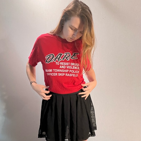 Red vintage 90s DARE t-shirt! - Picture 1 of 4